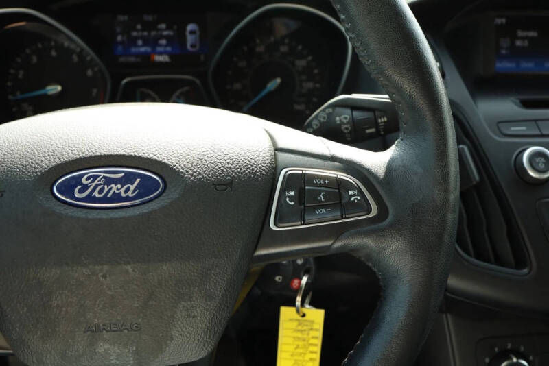 2017 Ford Focus SE