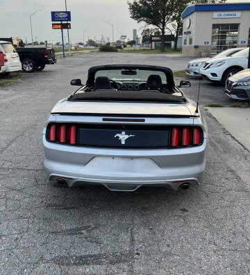 2015 Ford Mustang V6