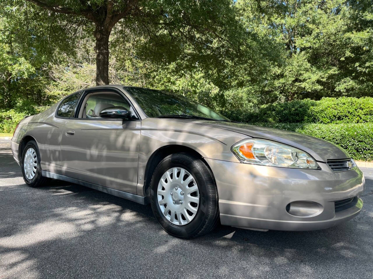 2006 Chevrolet Monte Carlo for sale at Megamotors JRD in Alpharetta, GA