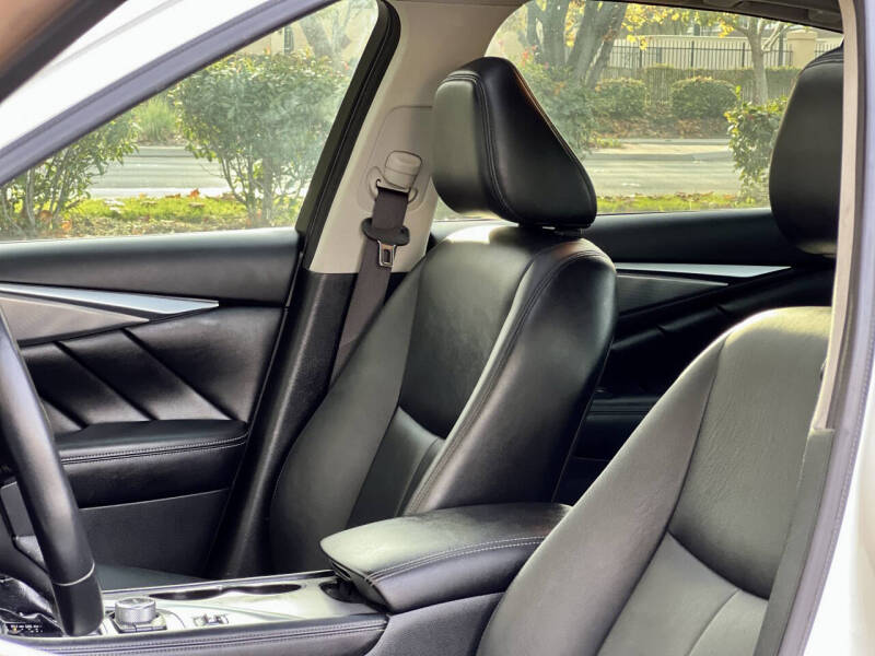 2016 Infiniti Q50 2.0T Premium