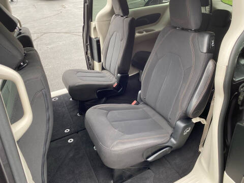 2018 Chrysler Pacifica Touring Plus