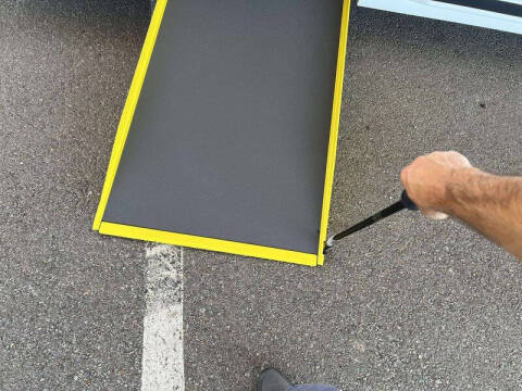 2025 Toyota Sienna LE 8-Passenger