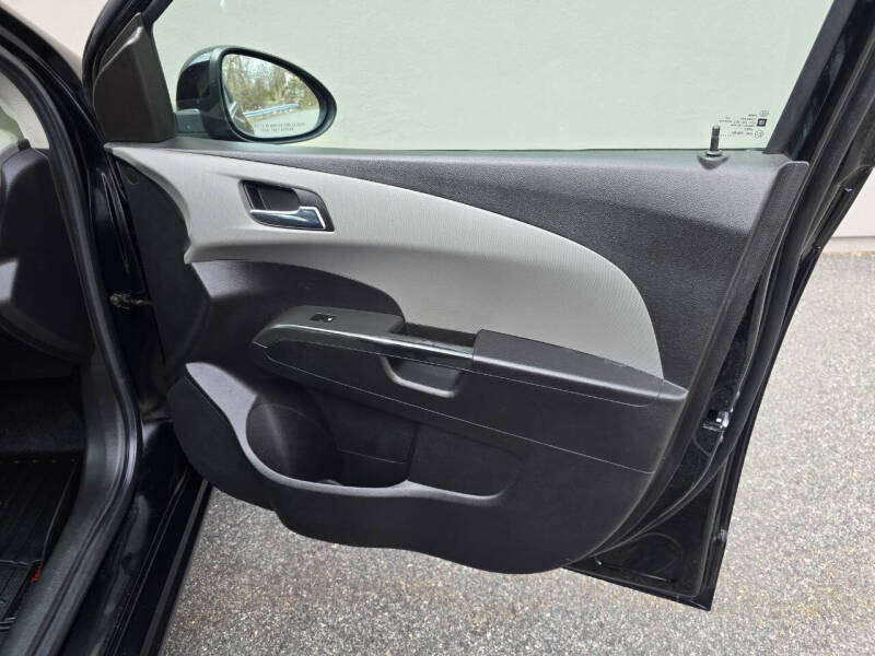 2012 Chevrolet Sonic LT