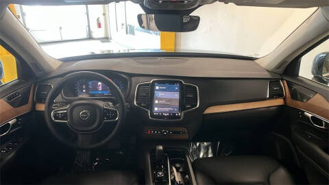 2024 Volvo XC90 B5 Plus Bright Theme