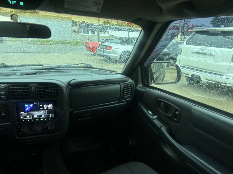 2003 Chevrolet S-10 LS
