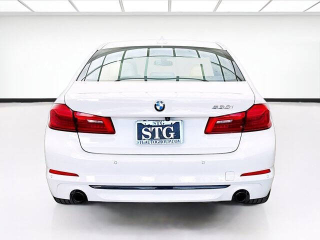 2019 BMW 5 Series 530i