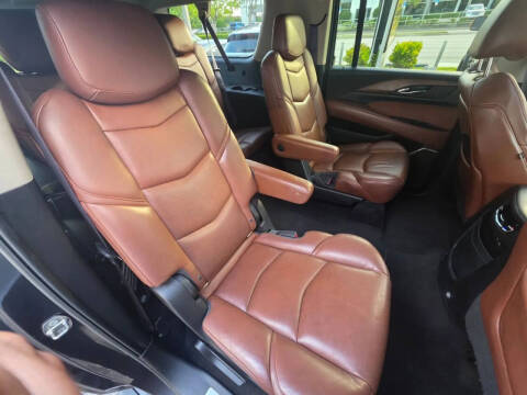 2017 Cadillac Escalade ESV Premium Luxury