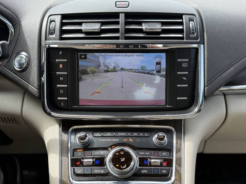 2017 Lincoln Continental Reserve