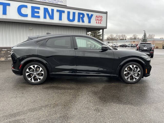 2022 Ford Mustang Mach-E Premium