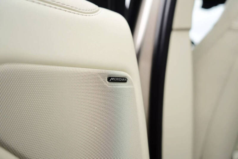 2023 Land Rover Range Rover P400 SE