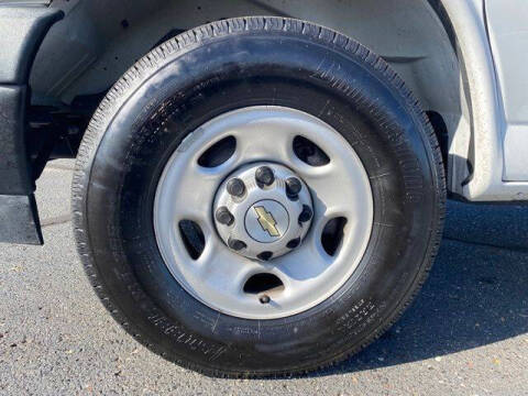 2024 Chevrolet Express 2500