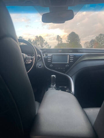 2019 Toyota Camry SE