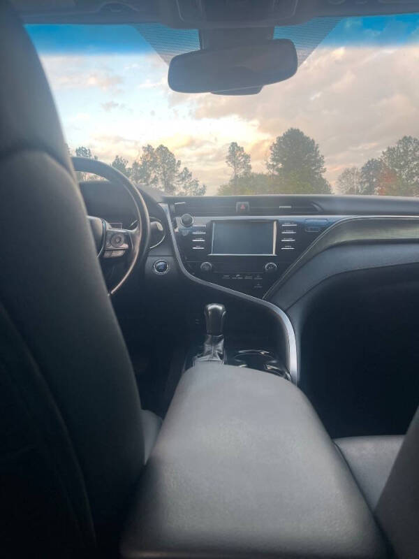 2019 Toyota Camry SE