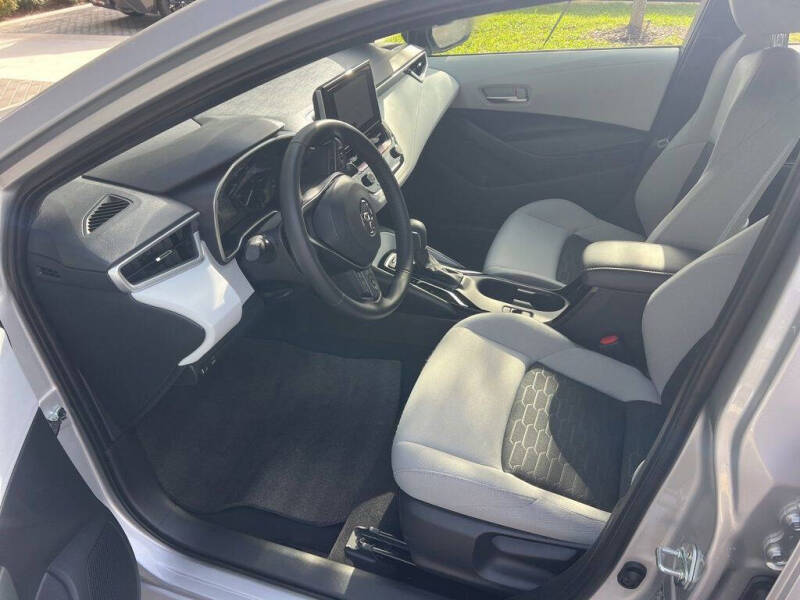 2026 Toyota Corolla Hatchback SE