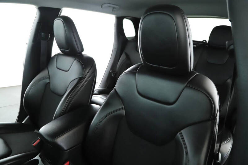 2019 Jeep Cherokee Altitude