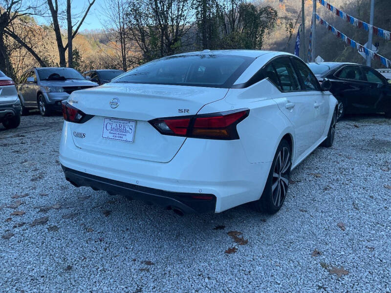 2020 Nissan Altima SR photo 5