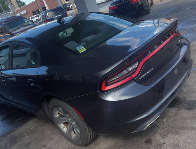 Image 5 of 2016 Dodge Charger SXT