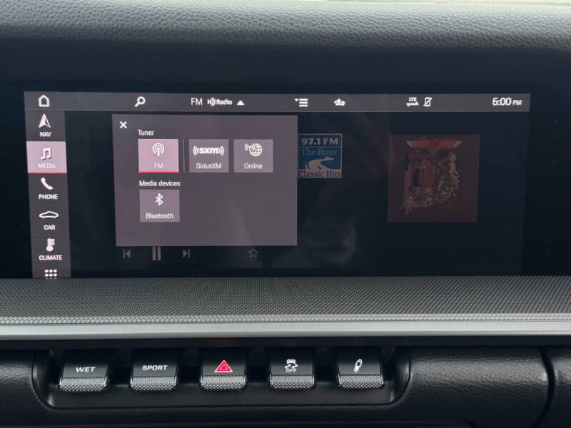 2021 Porsche 911 Carrera