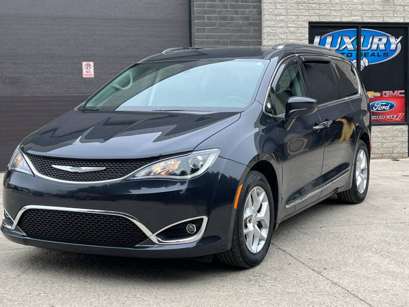 2020 Chrysler Pacifica Touring L