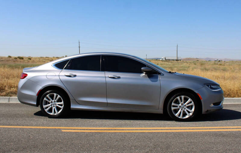 2015 Chrysler 200 Limited
