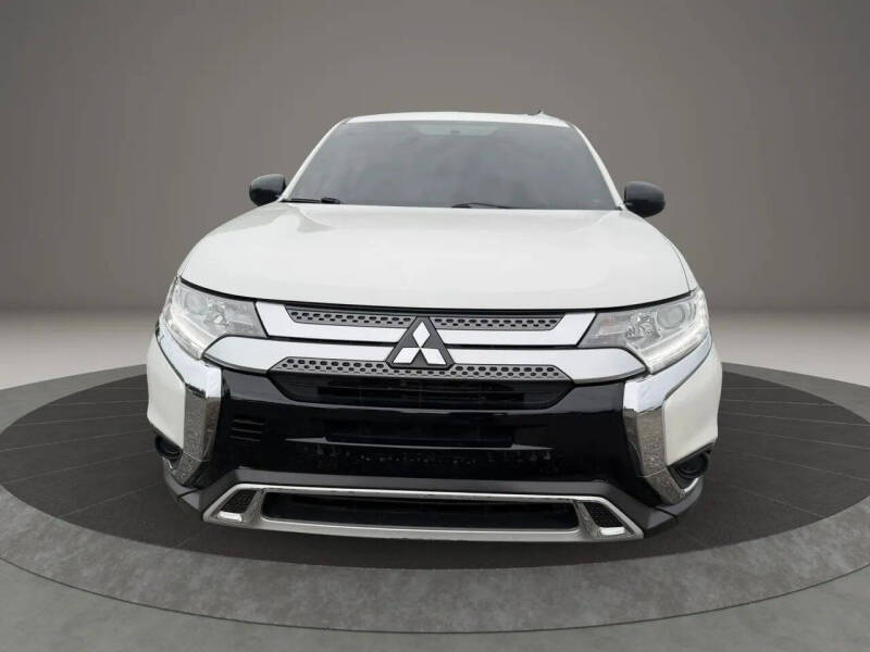 2020 Mitsubishi Outlander ES