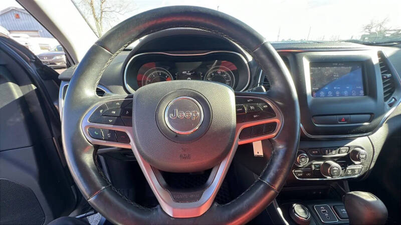 2019 Jeep Cherokee Latitude