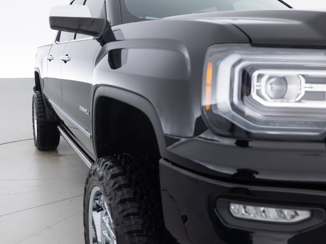 Used Car 2017 Gmc Sierra 1500  Denali 4x4 4dr Crew Cab 6.5 Ft. Sb For Sale Under $50,000 In Coal City, Illinois