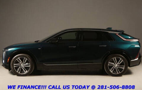 2024 Cadillac LYRIQ Luxury 1