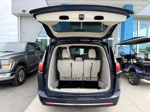2018 Chrysler Pacifica Hybrid Touring Plus