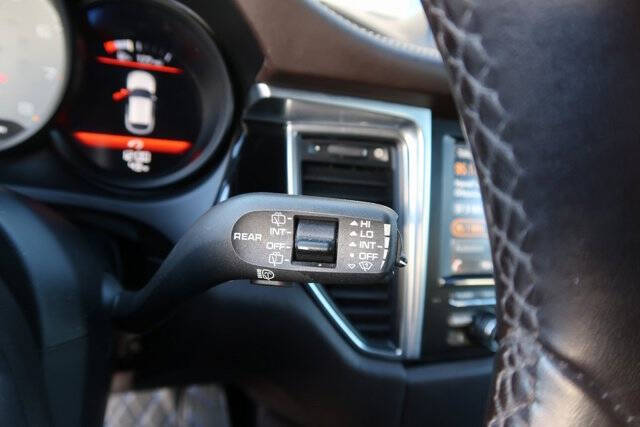 2015 Porsche Macan S