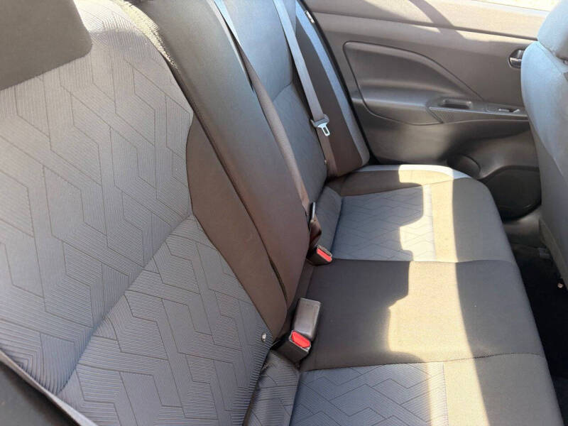 2025 Nissan Versa SV
