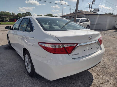 2017 Toyota Camry LE