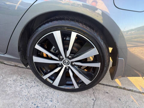 2019 Nissan Altima 2.5 SR