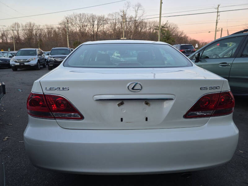 2005 Lexus ES 330 photo 10