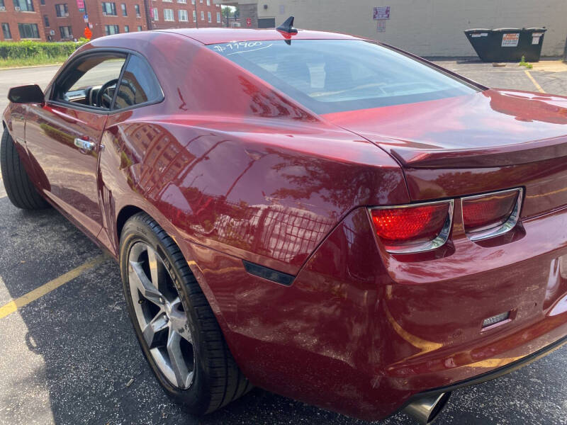 2011 Chevrolet Camaro 1LT photo 3