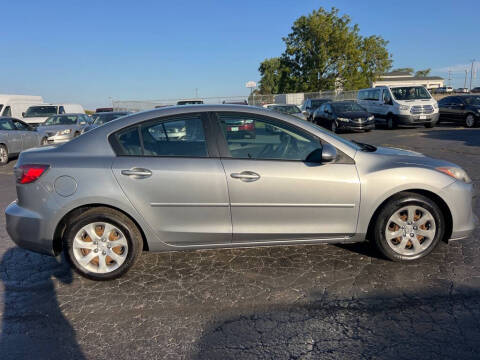 2013 Mazda MAZDA3 i SV
