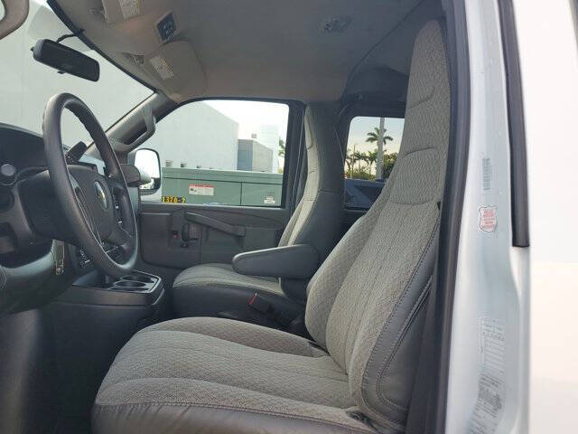 2023 Chevrolet Express LS 3500