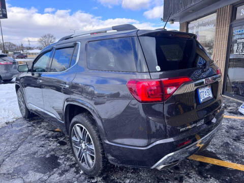 2017 GMC Acadia Denali