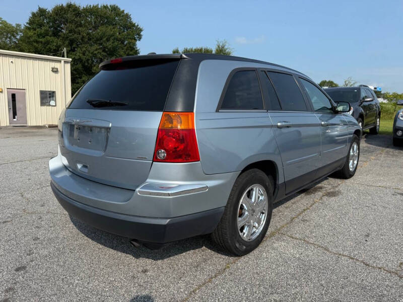 2005 Chrysler Pacifica Touring