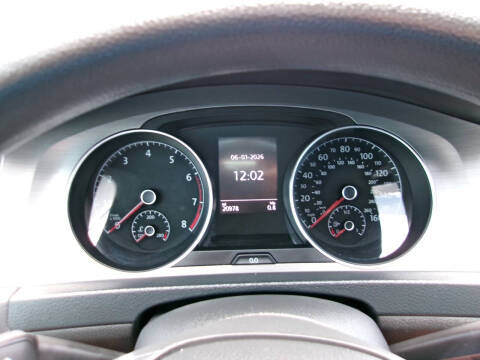 2015 Volkswagen Golf TSI Launch Edition