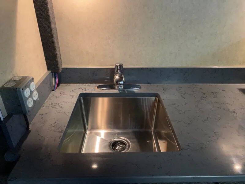 2000 Freightliner XC Chassis