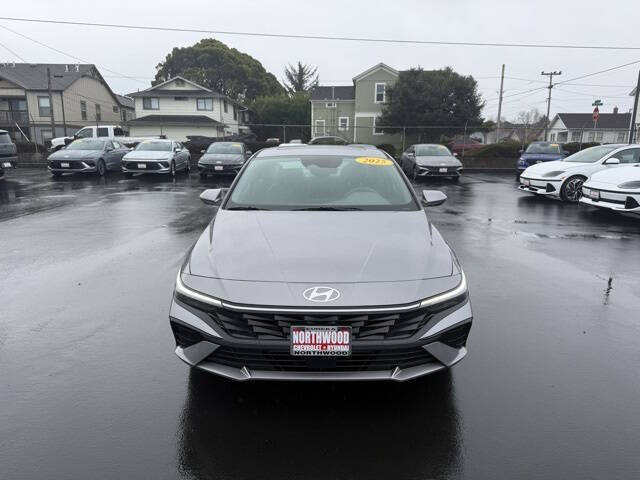 2025 Hyundai Elantra SEL Convenience