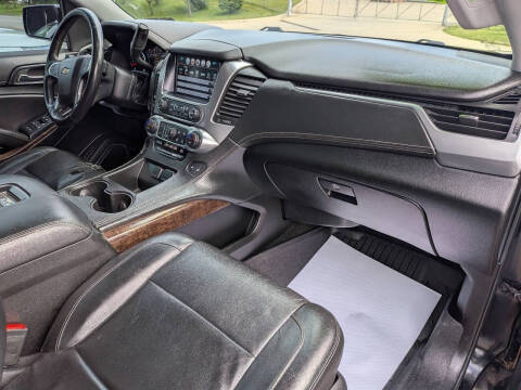 2017 Chevrolet Suburban LT