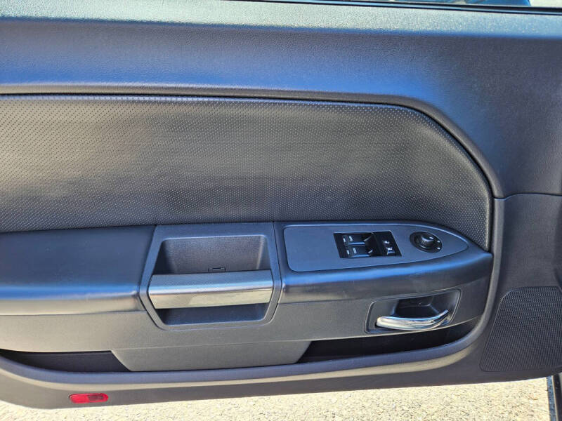 2013 Dodge Challenger SXT