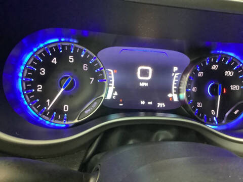 2027 Chrysler Pacifica LX