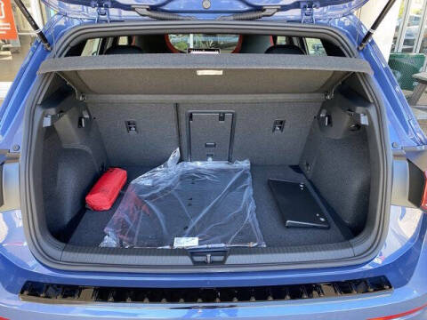 2025 Volkswagen Golf GTI SE