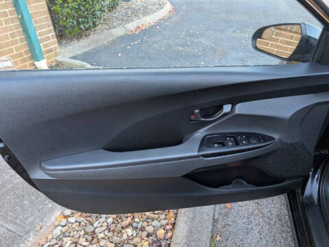 2020 Hyundai Veloster