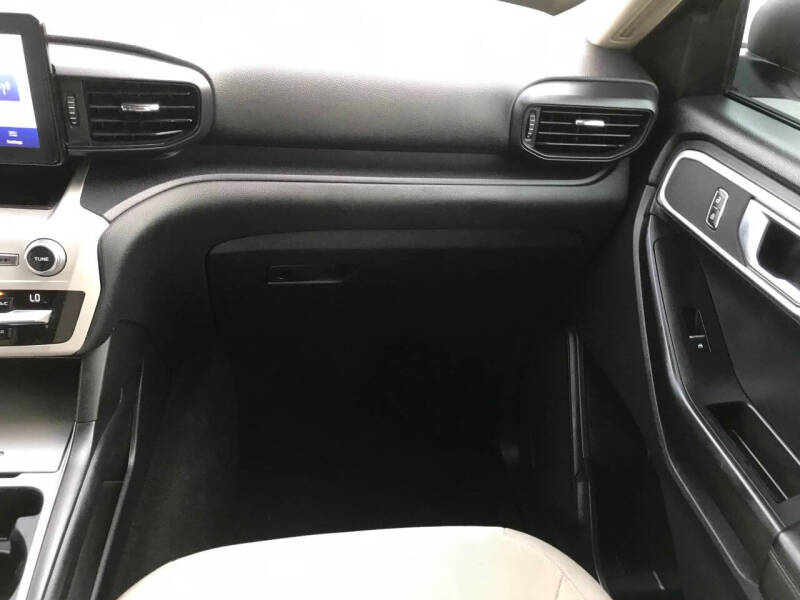 2020 Ford Explorer