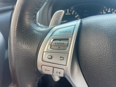 2017 Nissan Altima 2.5 SR