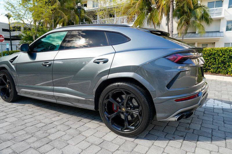 2019 Lamborghini Urus
